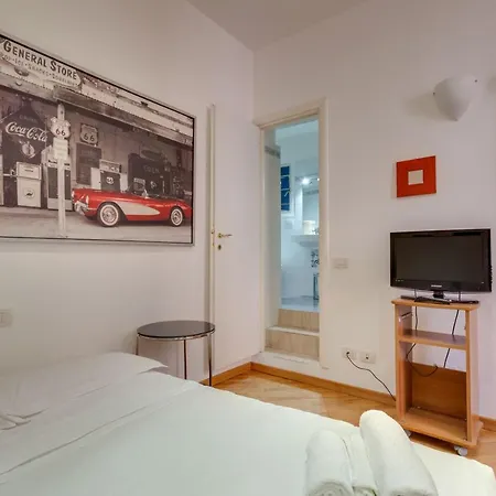 San Giovanni Sul Muro Halldis Apartment